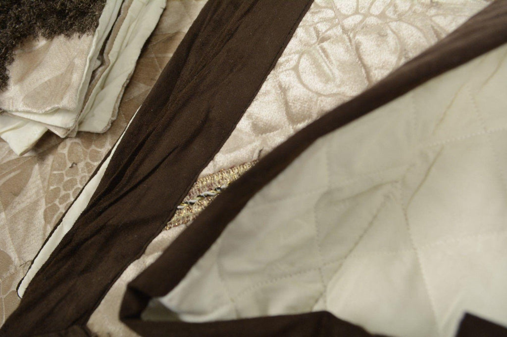 DaDa Bedding Classic Elegant Velvety Ribbons Quilted Coverlet Bedspread Set (YG1024Beige)