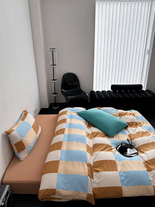 Dopamine Checker Queen Duvet Cover Set With Pillowcases & Fitted Sheet